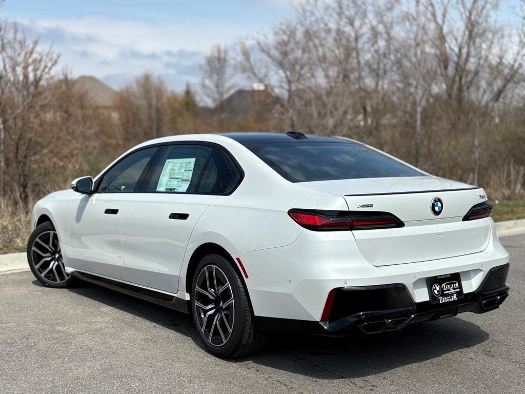 new 2025 BMW 760 car, priced at $134,580