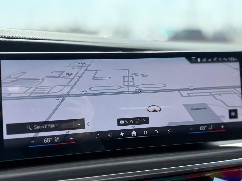 new 2025 BMW 760 car, priced at $134,580