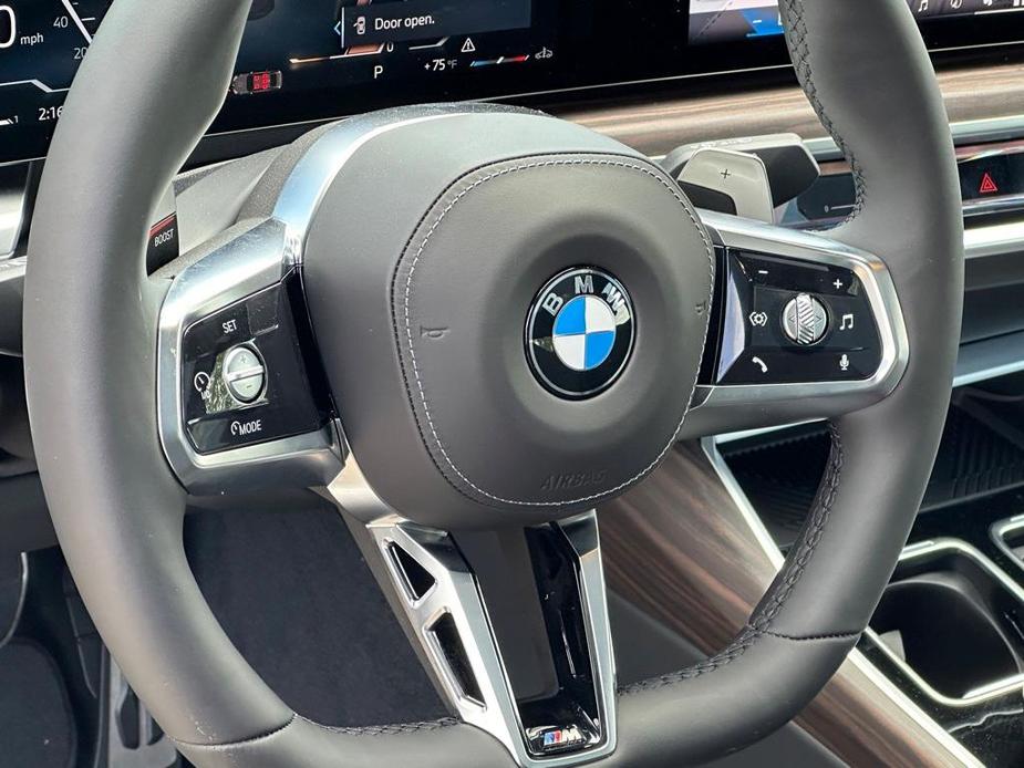 new 2024 BMW 760 car, priced at $137,100