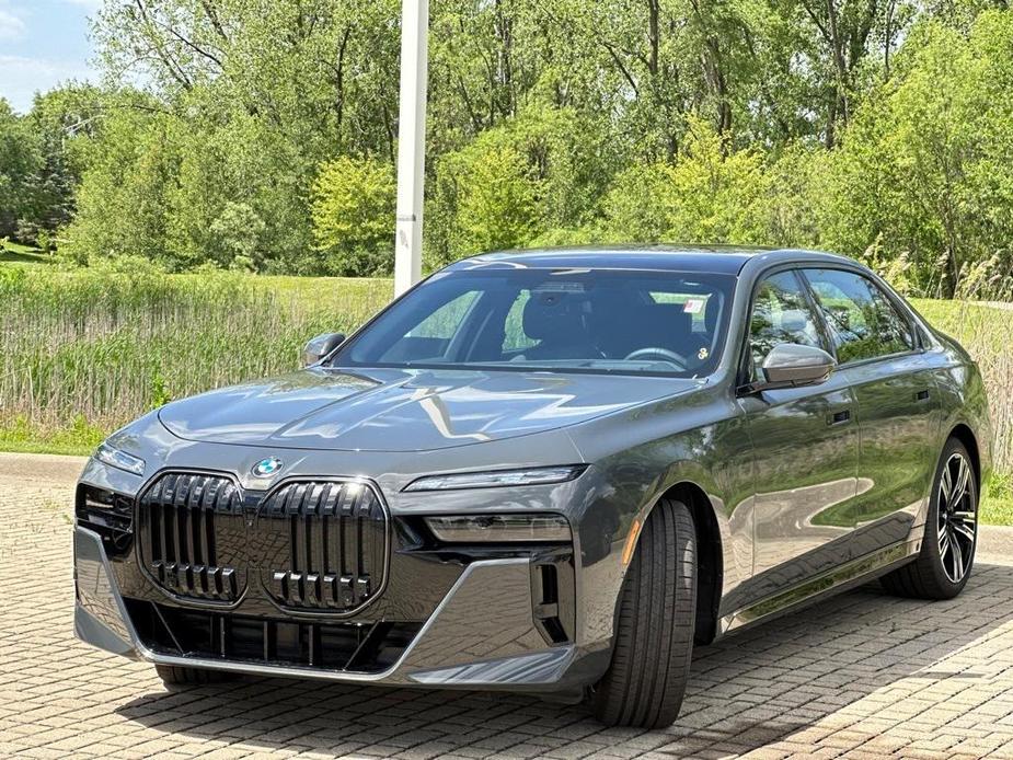 new 2024 BMW 760 car, priced at $137,100