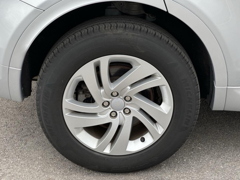 used 2022 Land Rover Discovery Sport car, priced at $30,299