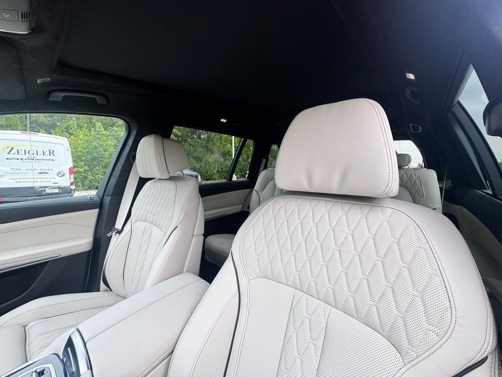 new 2026 BMW X7 car, priced at $103,985