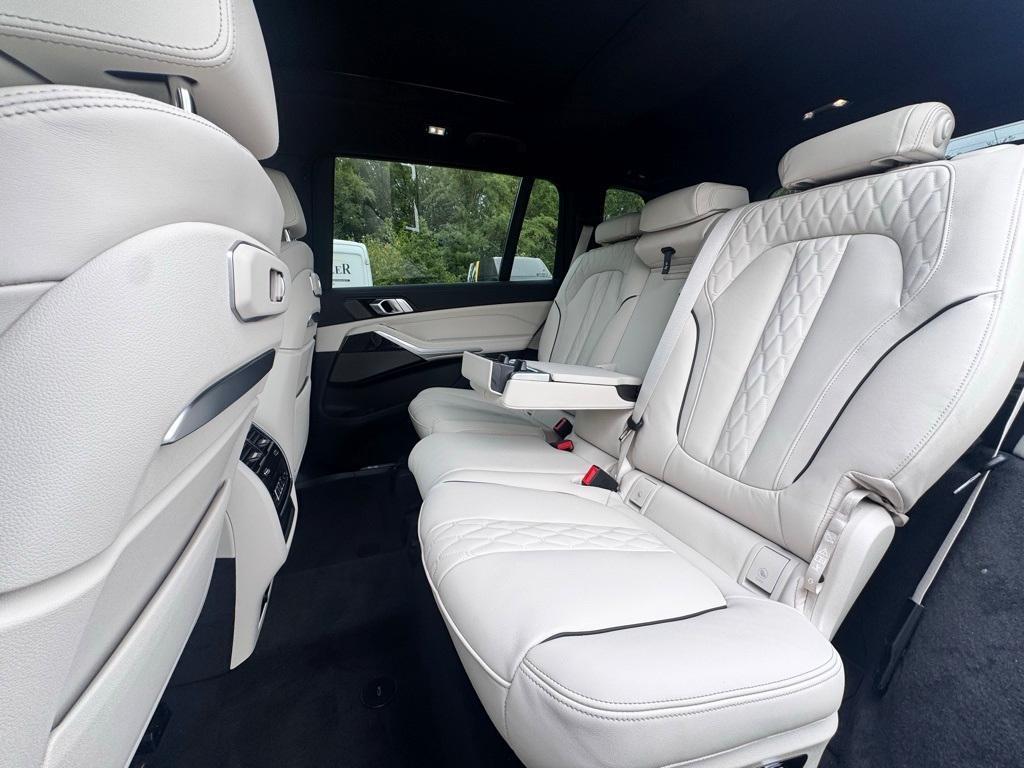 new 2026 BMW X7 car, priced at $103,985