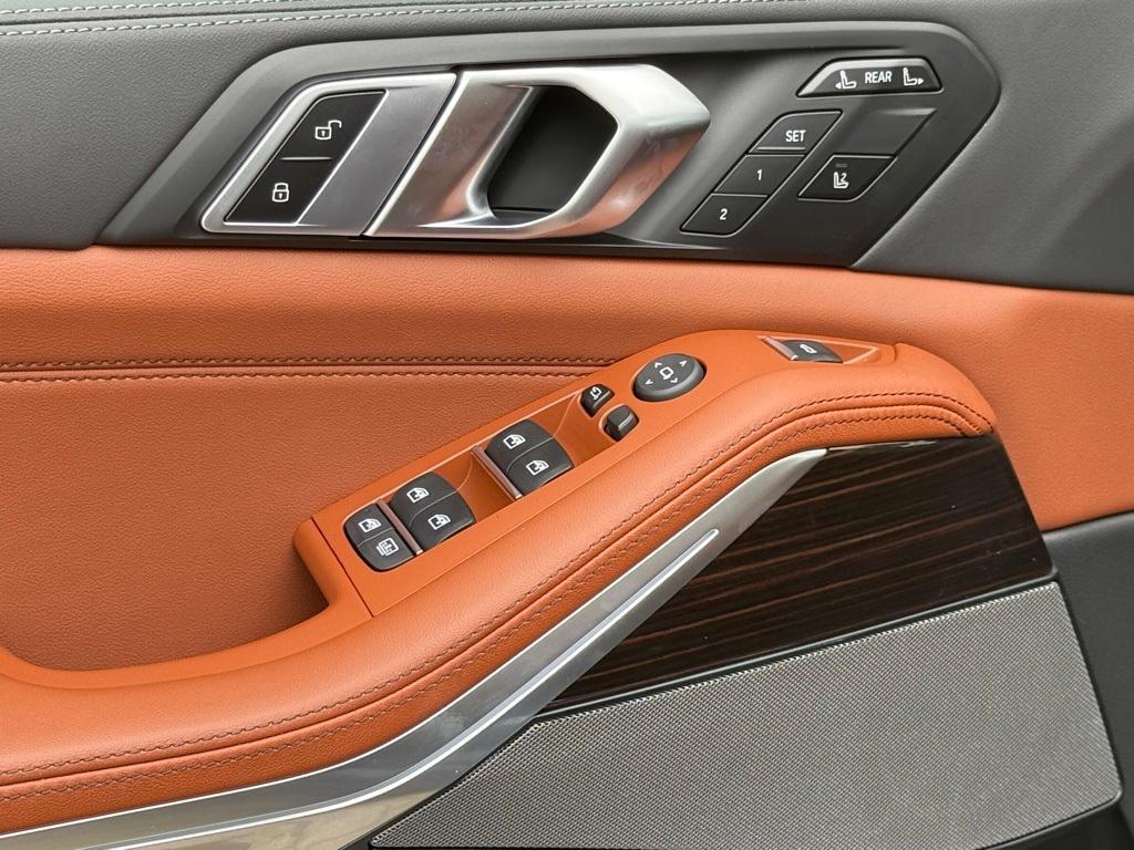new 2026 BMW X7 car, priced at $99,335