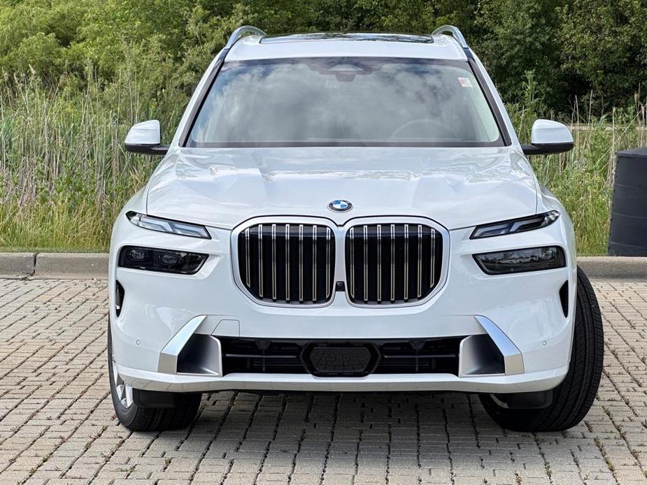 new 2025 BMW X7 car, priced at $88,450