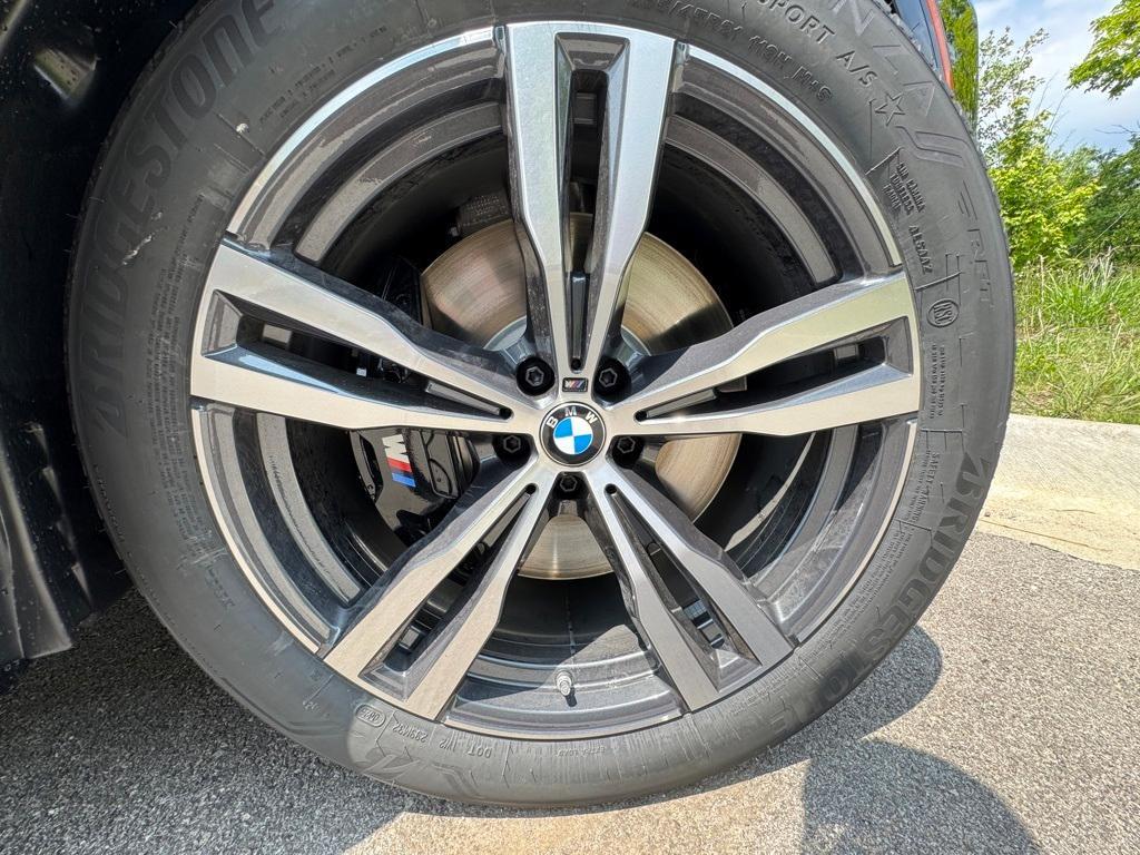 new 2026 BMW X7 car, priced at $99,035