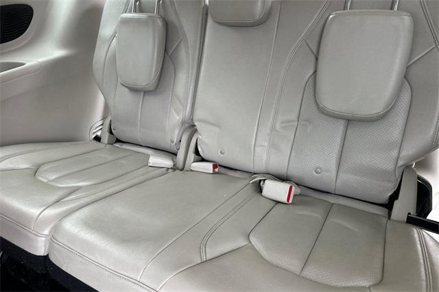 used 2021 Chrysler Pacifica Hybrid car, priced at $21,988