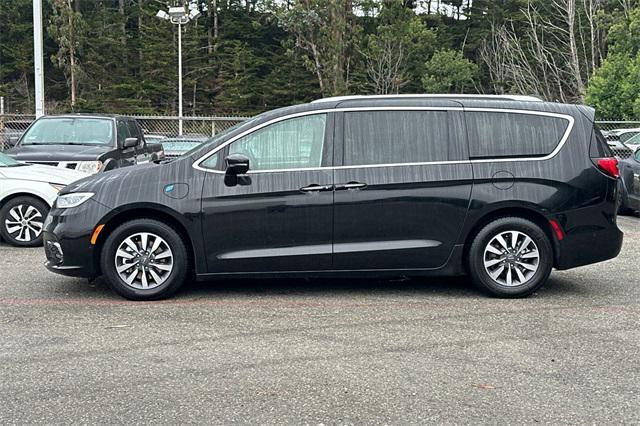 used 2021 Chrysler Pacifica Hybrid car, priced at $21,988