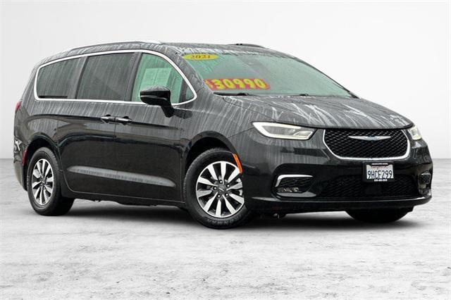 used 2021 Chrysler Pacifica Hybrid car, priced at $21,988