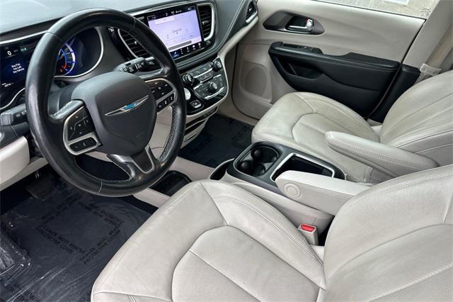 used 2021 Chrysler Pacifica Hybrid car, priced at $21,988