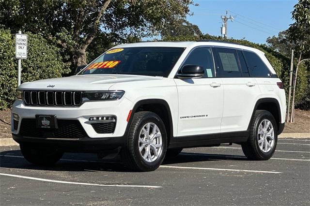 used 2022 Jeep Grand Cherokee car, priced at $29,600