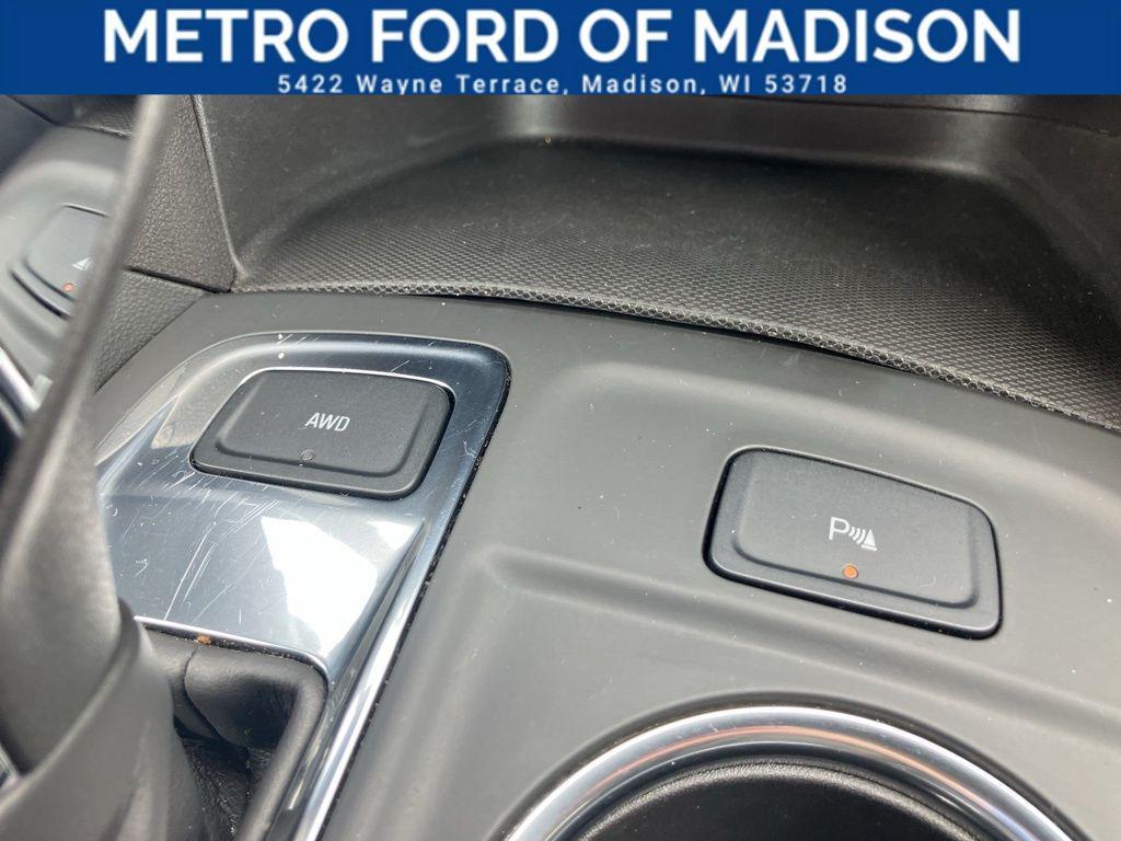used 2024 Chevrolet Equinox car, priced at $23,900