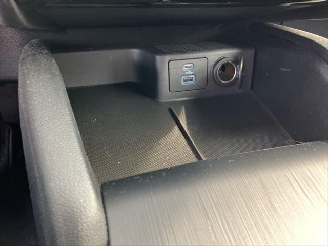 used 2022 Ford Escape car, priced at $25,400