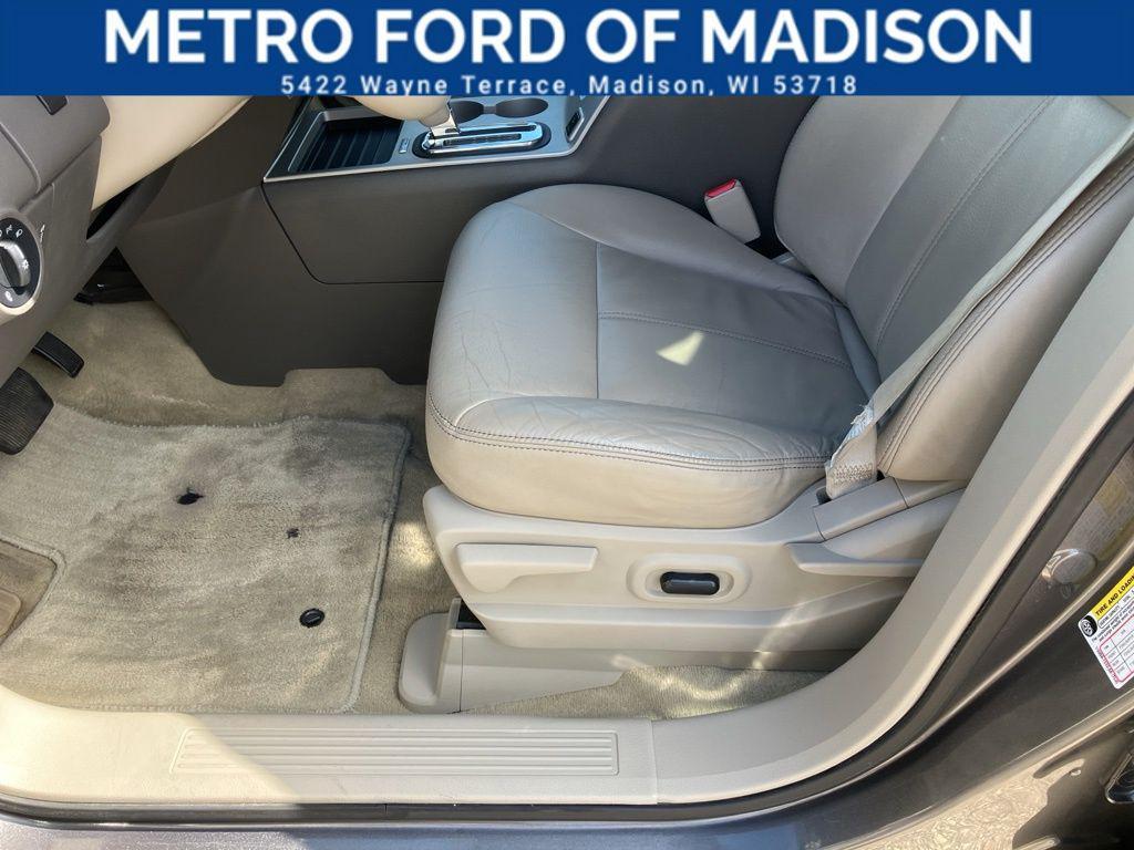 used 2010 Ford Edge car, priced at $7,000