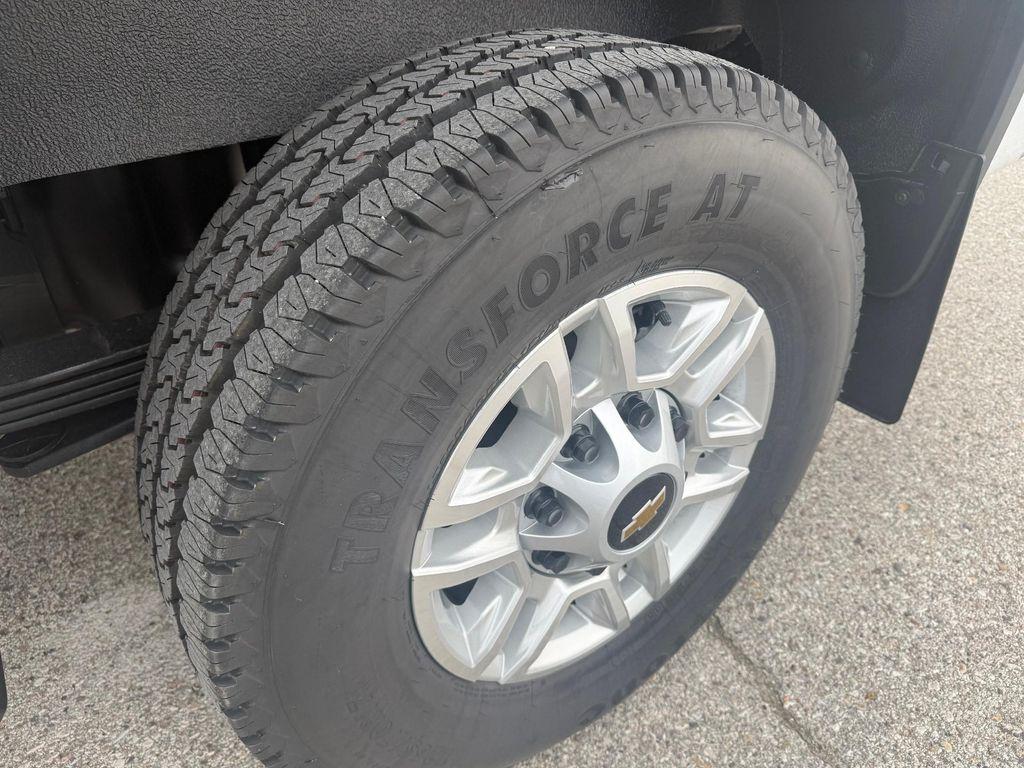 new 2025 Chevrolet Silverado 2500 car, priced at $52,655