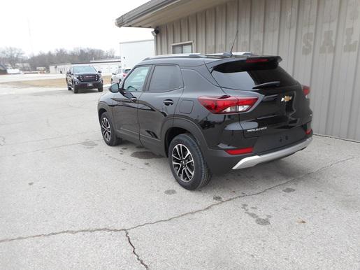 new 2025 Chevrolet TrailBlazer car, priced at $28,575