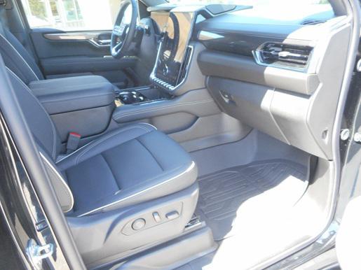 new 2025 GMC Yukon XL car, priced at $80,435