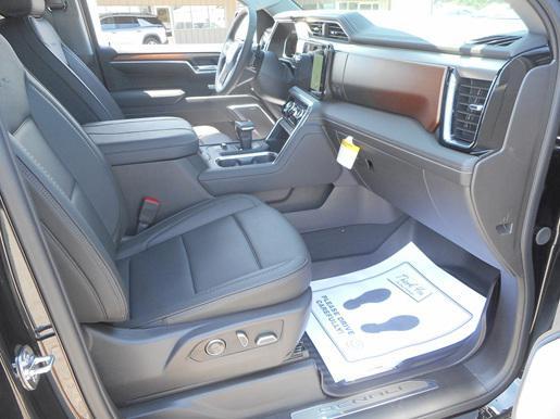 new 2025 GMC Sierra 1500 car, priced at $69,745