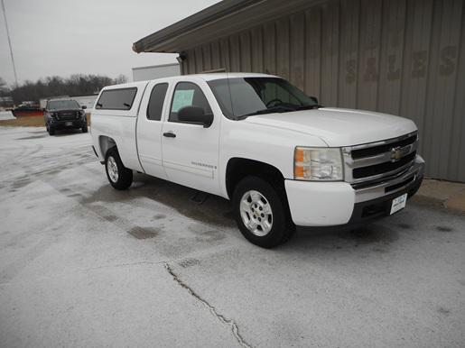 used 2009 Chevrolet Silverado 1500 car, priced at $11,995