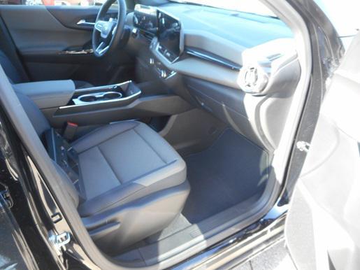 new 2025 Chevrolet Equinox car, priced at $35,040