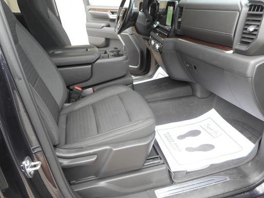 used 2022 GMC Sierra 1500 car, priced at $36,995