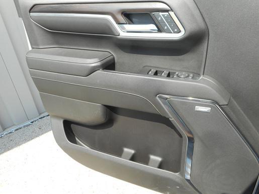 used 2022 GMC Sierra 1500 car, priced at $32,995