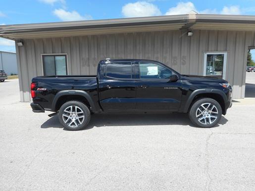 new 2024 Chevrolet Colorado car, priced at $45,090