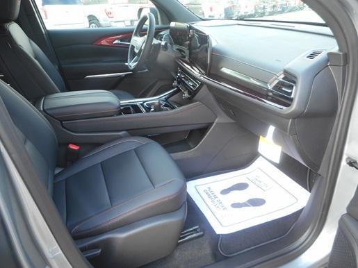 new 2026 Chevrolet Traverse car, priced at $53,520