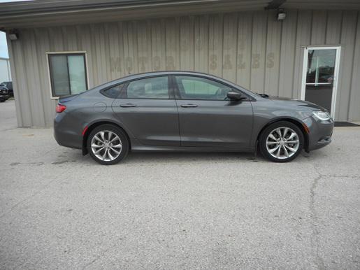 used 2015 Chrysler 200 car, priced at $8,995