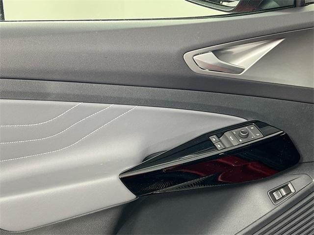 new 2025 Volkswagen ID.4 car, priced at $59,831