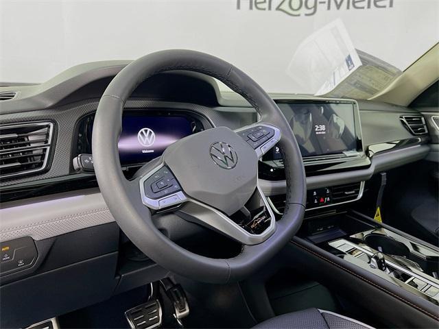new 2024 Volkswagen Atlas car, priced at $49,966