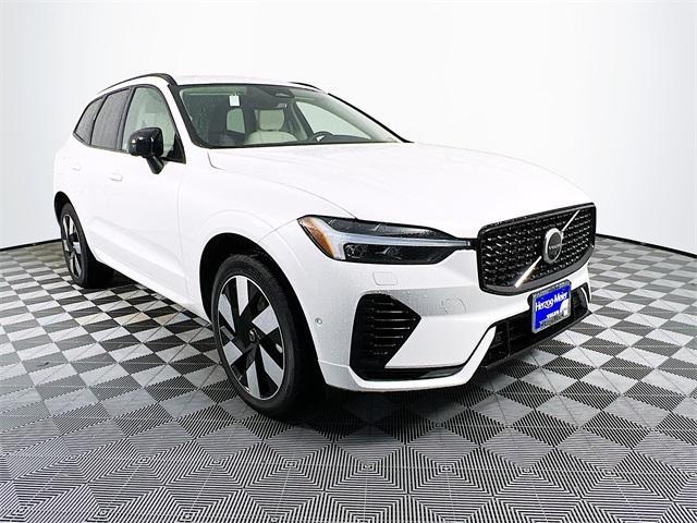 new 2025 Volvo XC60 Plug-In Hybrid car, priced at $66,235