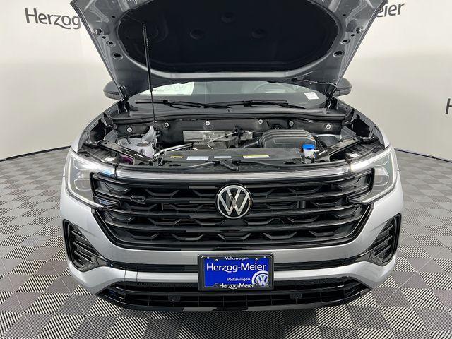 new 2026 Volkswagen Atlas Cross Sport car, priced at $53,347