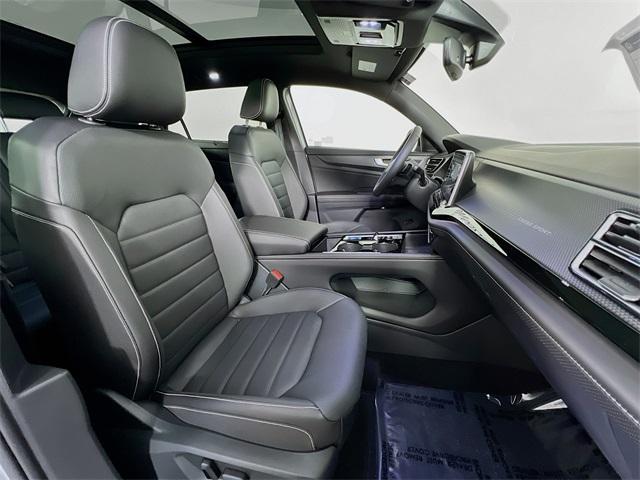 new 2026 Volkswagen Atlas Cross Sport car, priced at $53,347