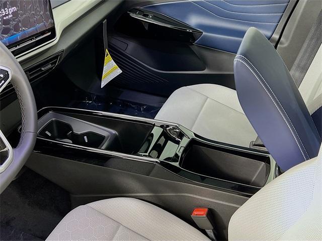 new 2025 Volkswagen ID.4 car, priced at $59,781