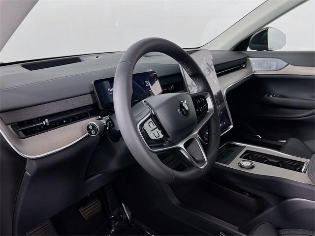 new 2025 Volvo EX90 car, priced at $92,505