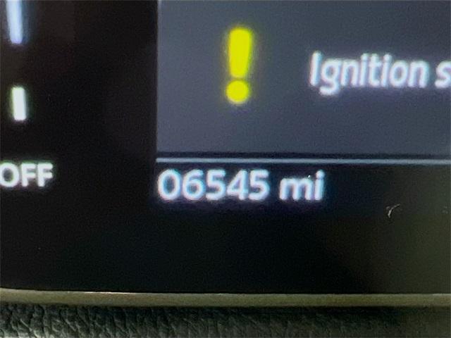 used 2024 MINI SE Hardtop car, priced at $25,588