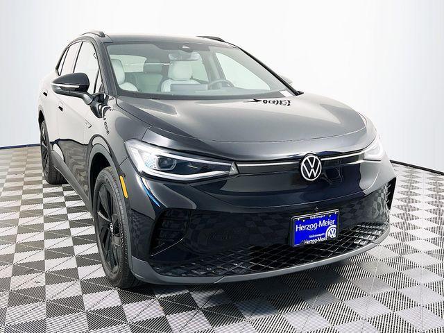 new 2025 Volkswagen ID.4 car, priced at $60,476