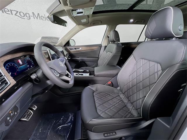 new 2025 Volkswagen Atlas car, priced at $56,469