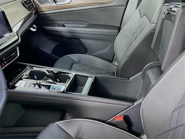 new 2025 Volkswagen Atlas car, priced at $56,469