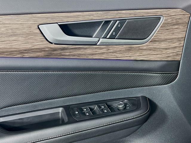 used 2024 Volkswagen Atlas car, priced at $41,588