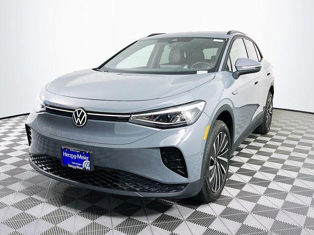 new 2025 Volkswagen ID.4 car, priced at $51,076