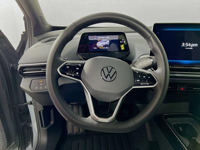 new 2025 Volkswagen ID.4 car, priced at $51,076