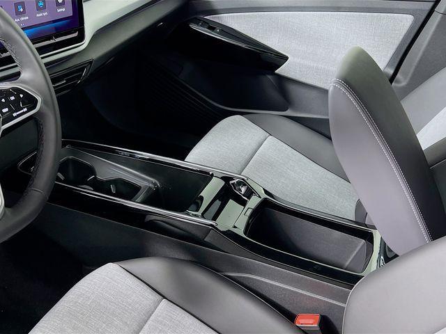 new 2025 Volkswagen ID.4 car, priced at $51,076