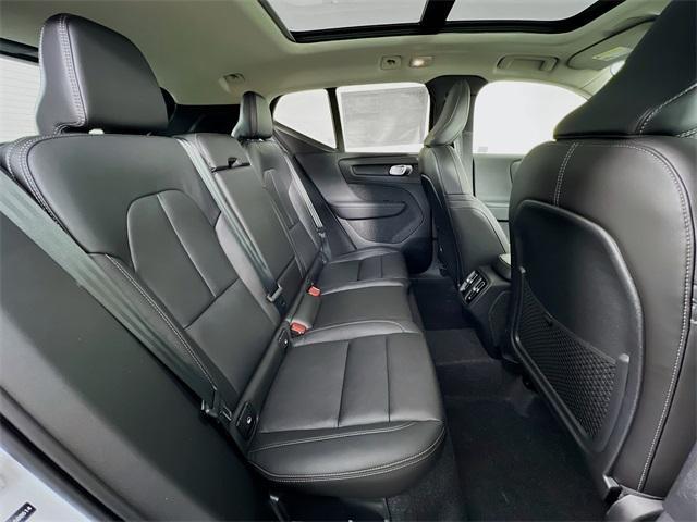 new 2025 Volvo XC40 car, priced at $51,565