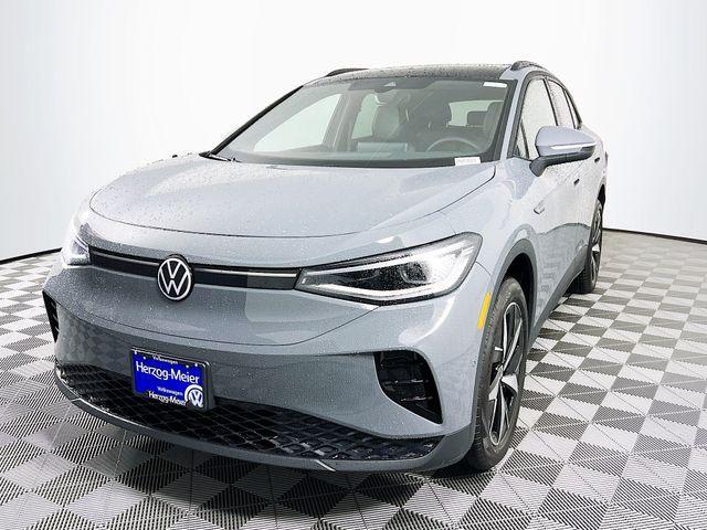 new 2025 Volkswagen ID.4 car, priced at $56,176