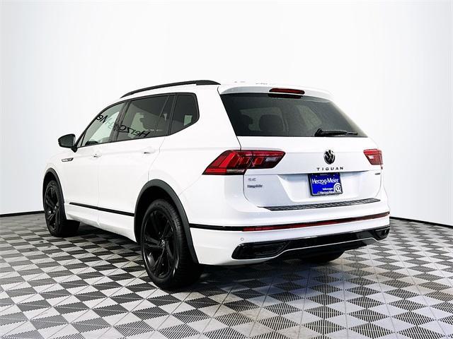 new 2024 Volkswagen Tiguan car, priced at $38,259
