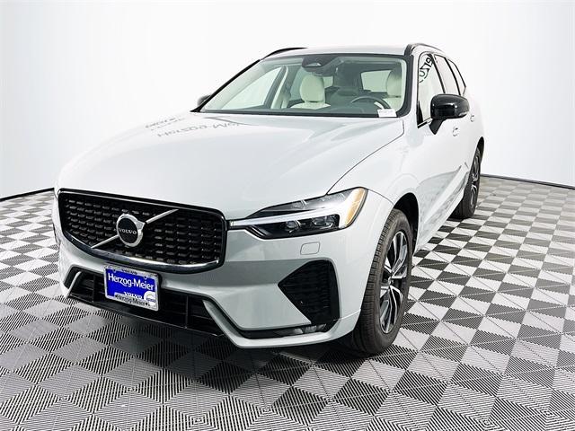 new 2025 Volvo XC60 car, priced at $51,075
