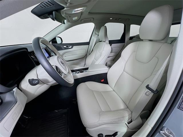 new 2025 Volvo XC60 car, priced at $51,075