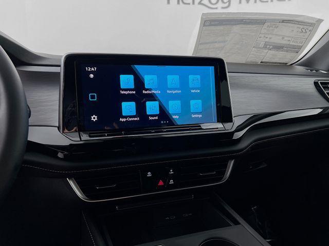 new 2026 Volkswagen Atlas Cross Sport car, priced at $42,426